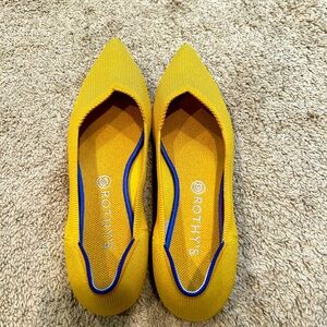 Rothy’s The Point.